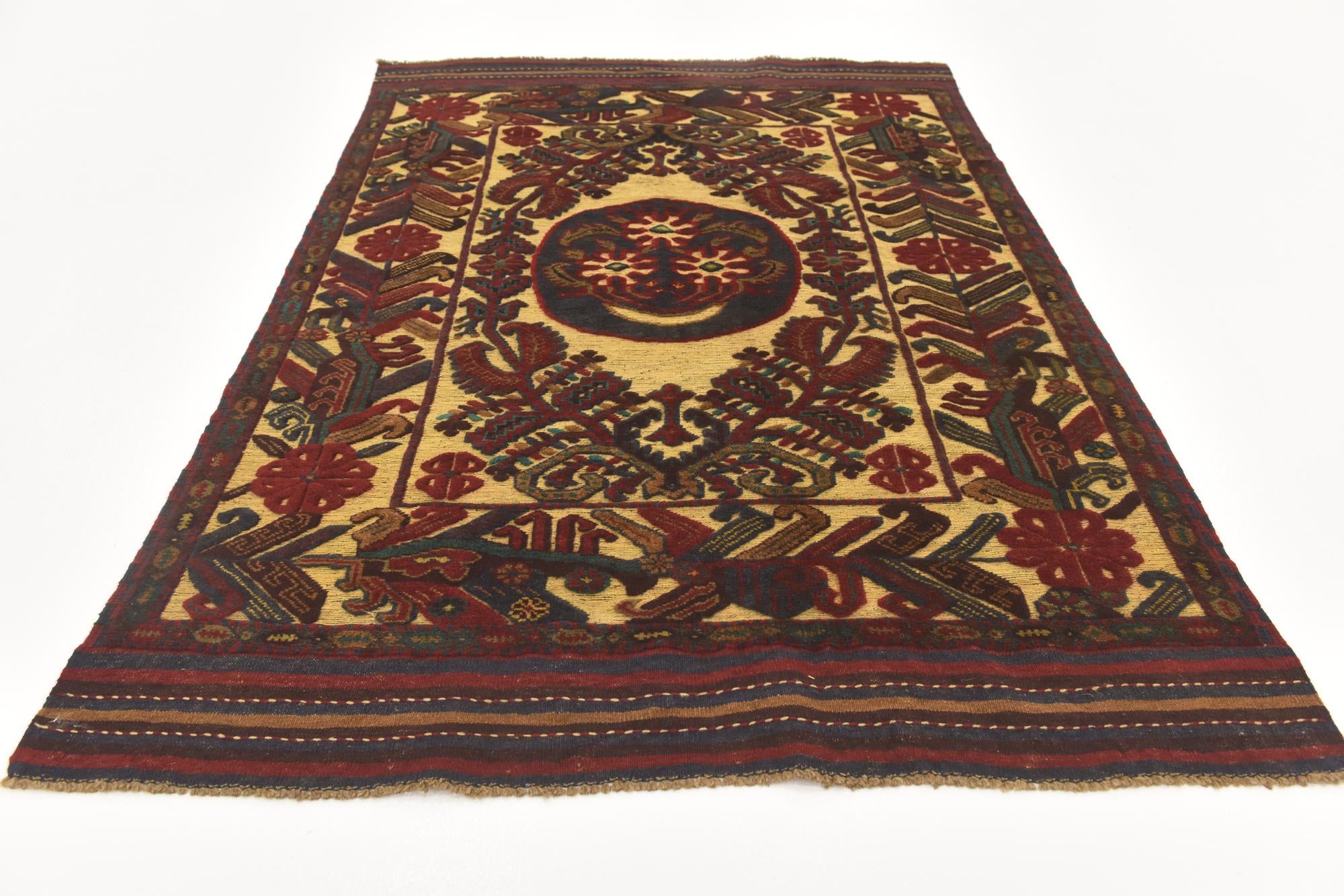 4' 2 x 6' Hand Knotted Sumak Wool Rug