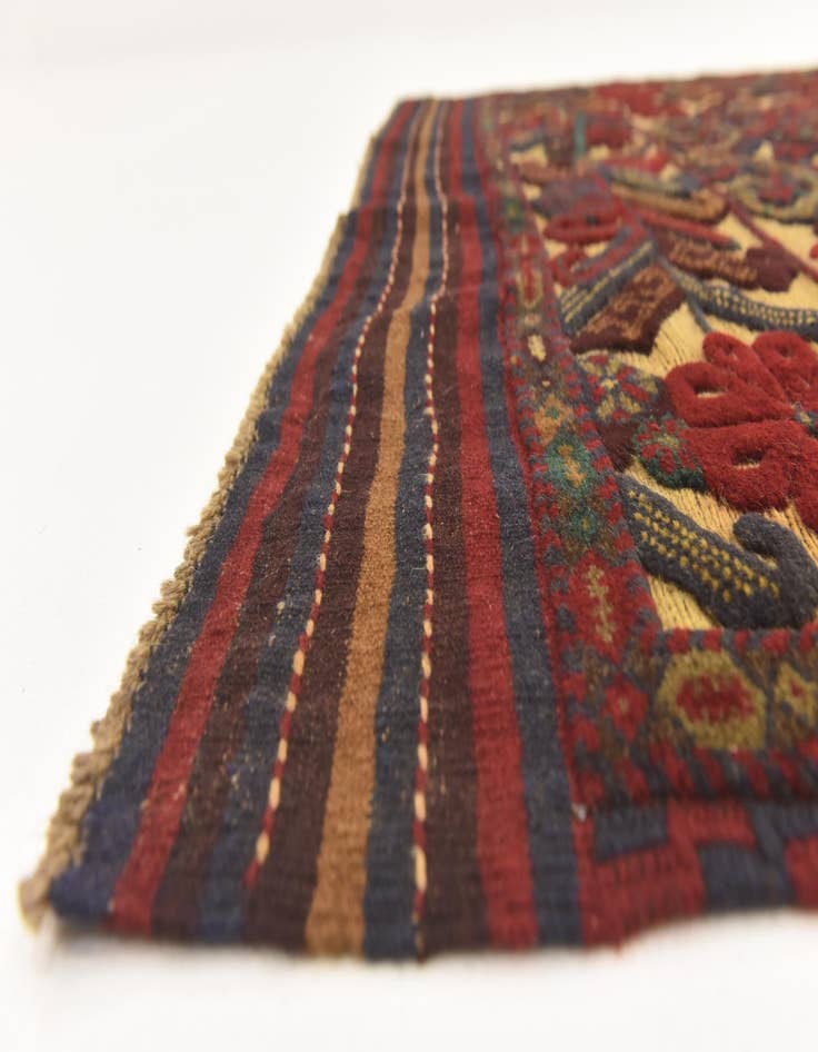 Detail image of 4' 2 x 6'  Hand Knotted Sumak Wool Rug