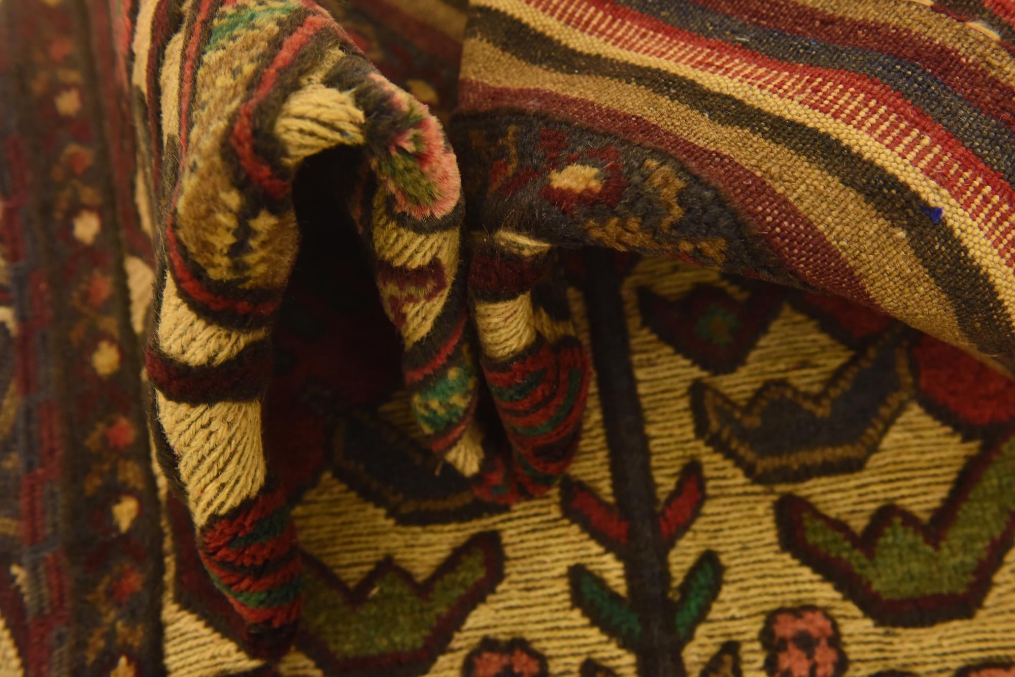 4' 2 x 5' 11 Hand Knotted Sumak Wool Rug