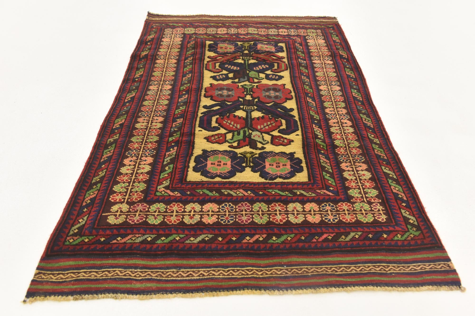 2' 10 x 4' 10 Hand Knotted Sumak Wool Rug