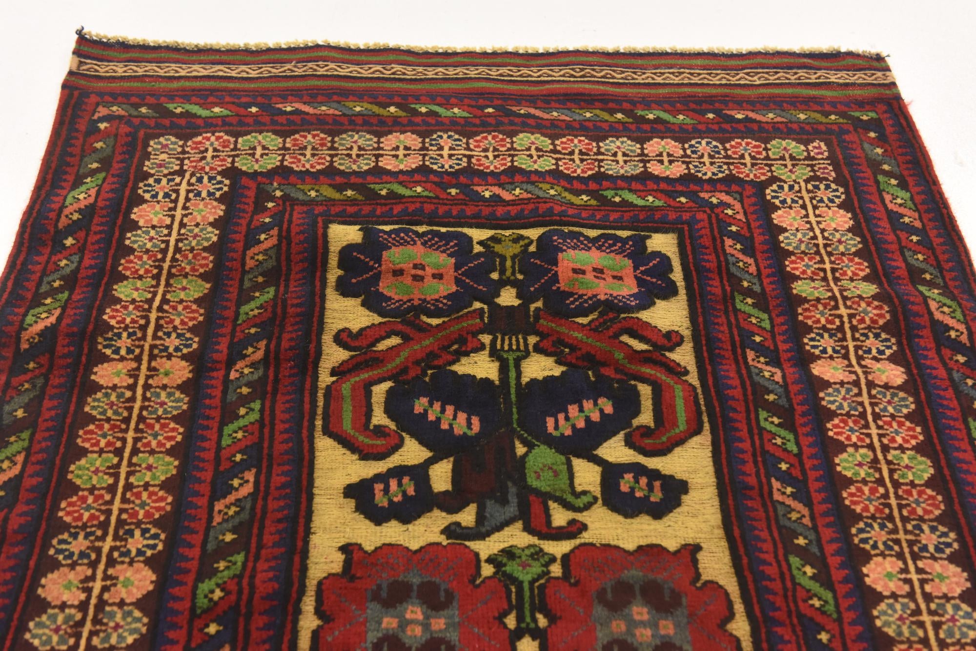2' 10 x 4' 10 Hand Knotted Sumak Wool Rug