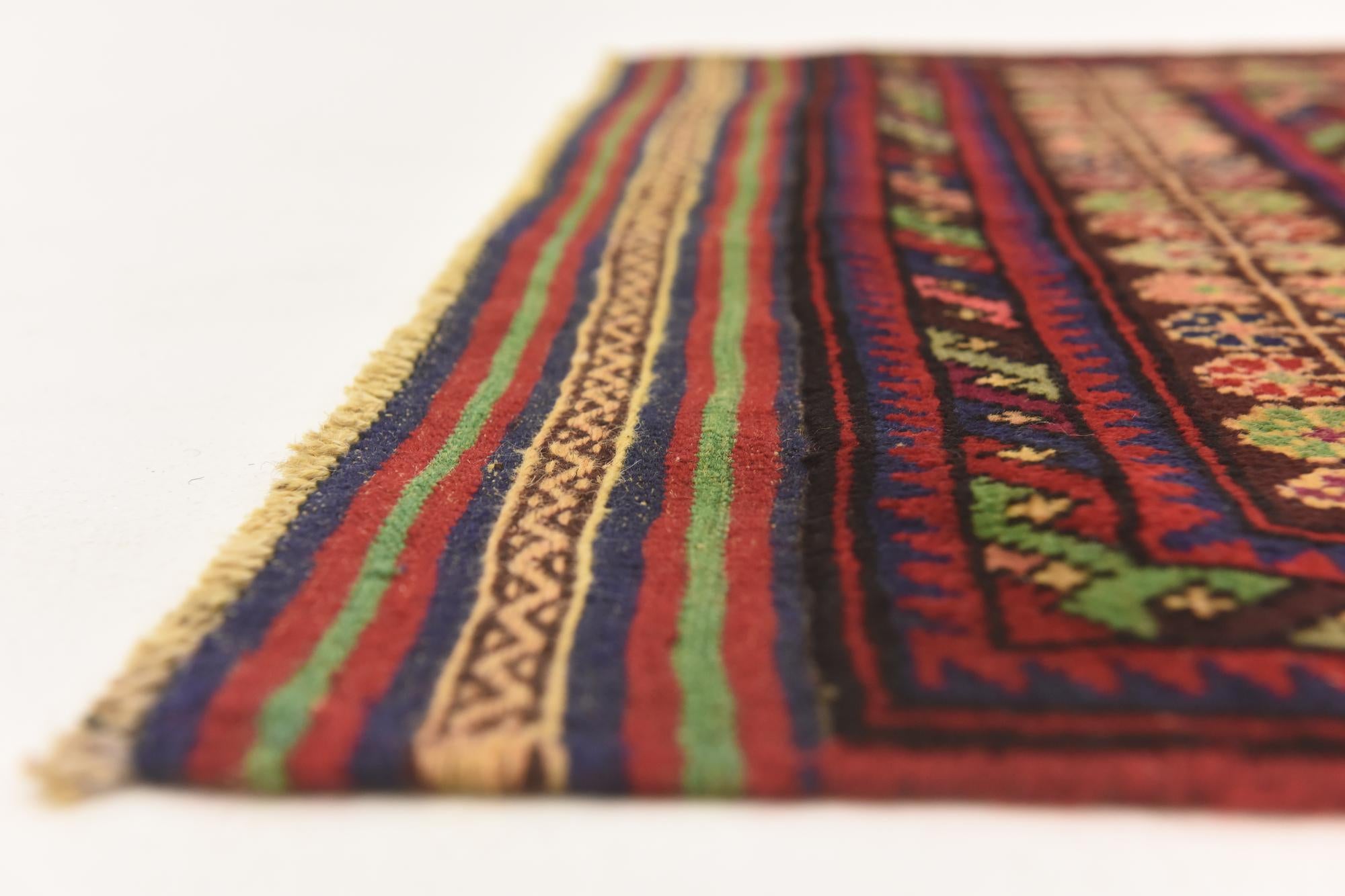 2' 10 x 4' 10 Hand Knotted Sumak Wool Rug
