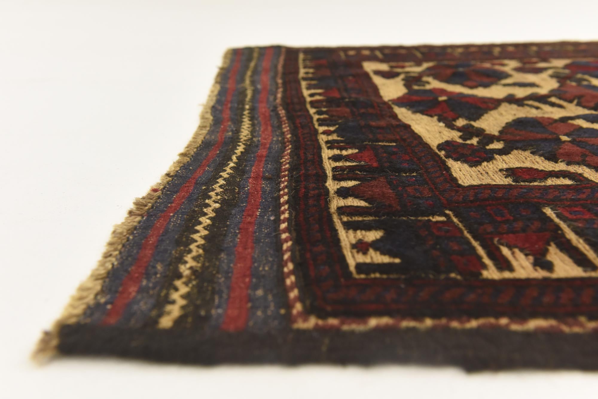 2' 10 x 4' 6 Hand Knotted Sumak Wool Rug