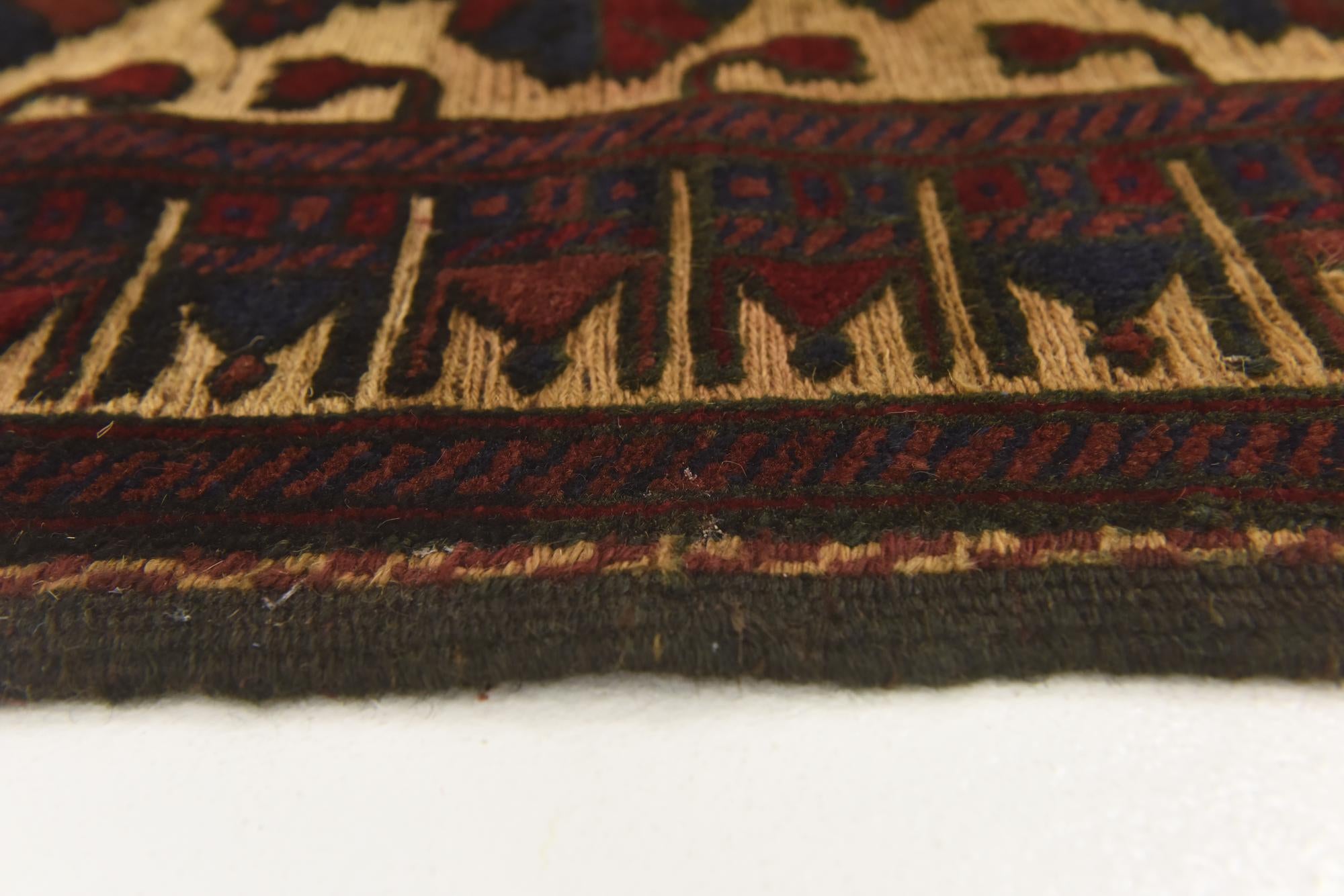 2' 10 x 4' 6 Hand Knotted Sumak Wool Rug