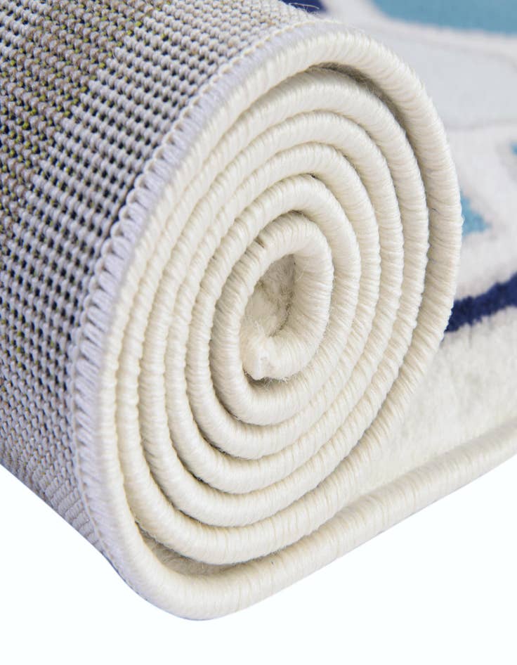 Detail image of 5' 3 x 8' Sydney Rug