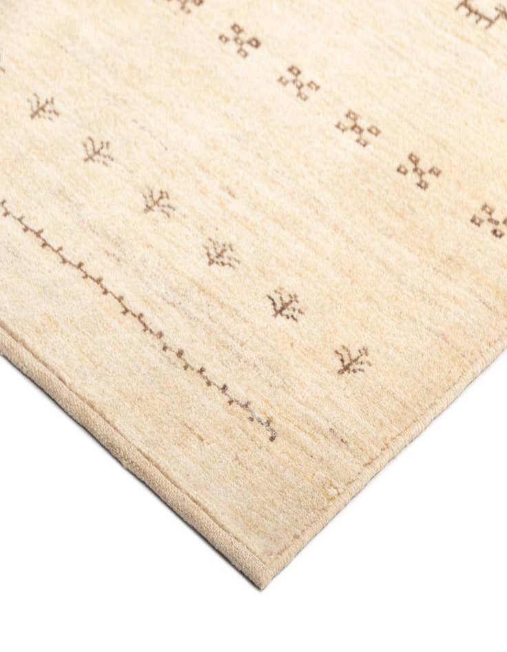 Detail image of 4' 1 x 5' 11 Tabiibaft Wool Rug