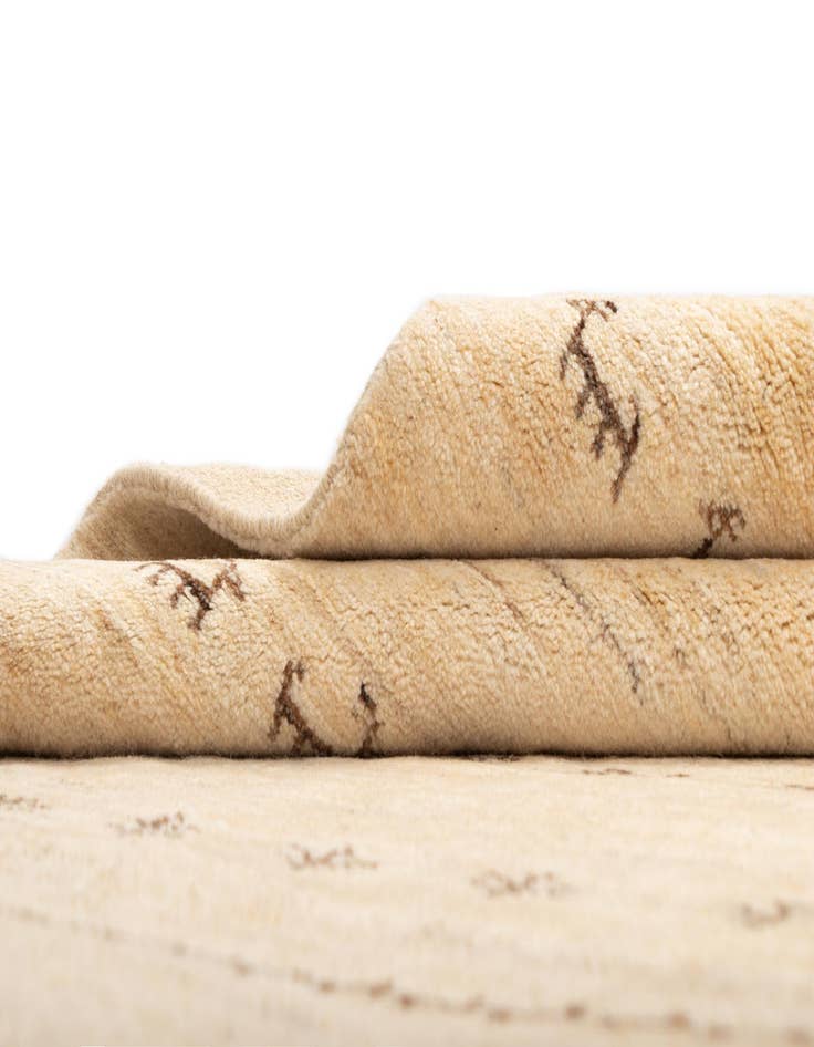 Detail image of 4' 1 x 5' 11 Tabiibaft Wool Rug