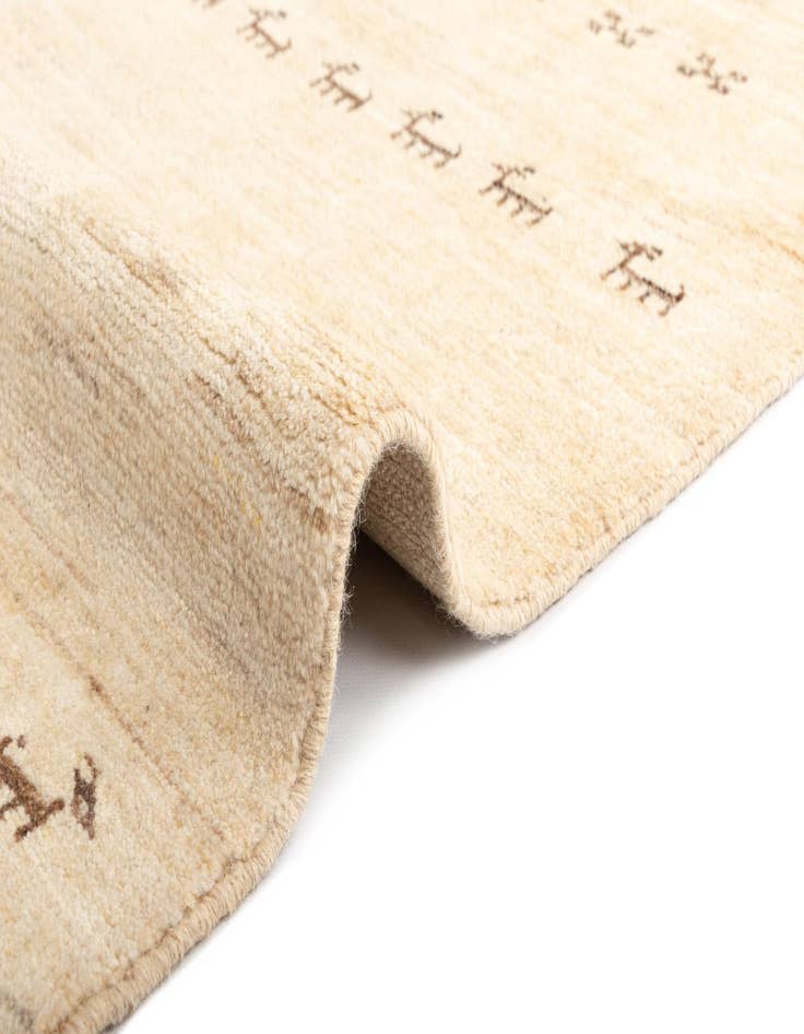 Detail image of 4' 1 x 5' 11 Tabiibaft Wool Rug