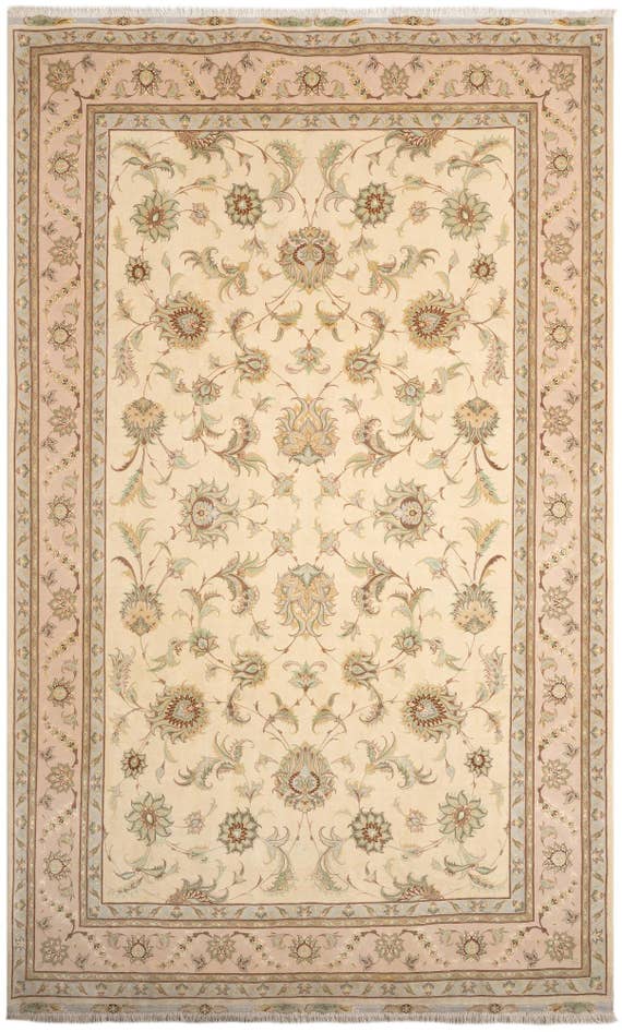Detail image of 6' 7 x 10' 9 Tabriz Rug