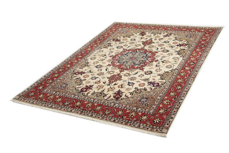 Detail image of 5' x 7' Tabriz Rug