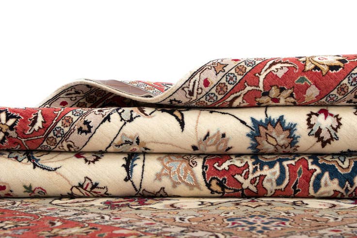 Detail image of 5' x 7' Tabriz Rug