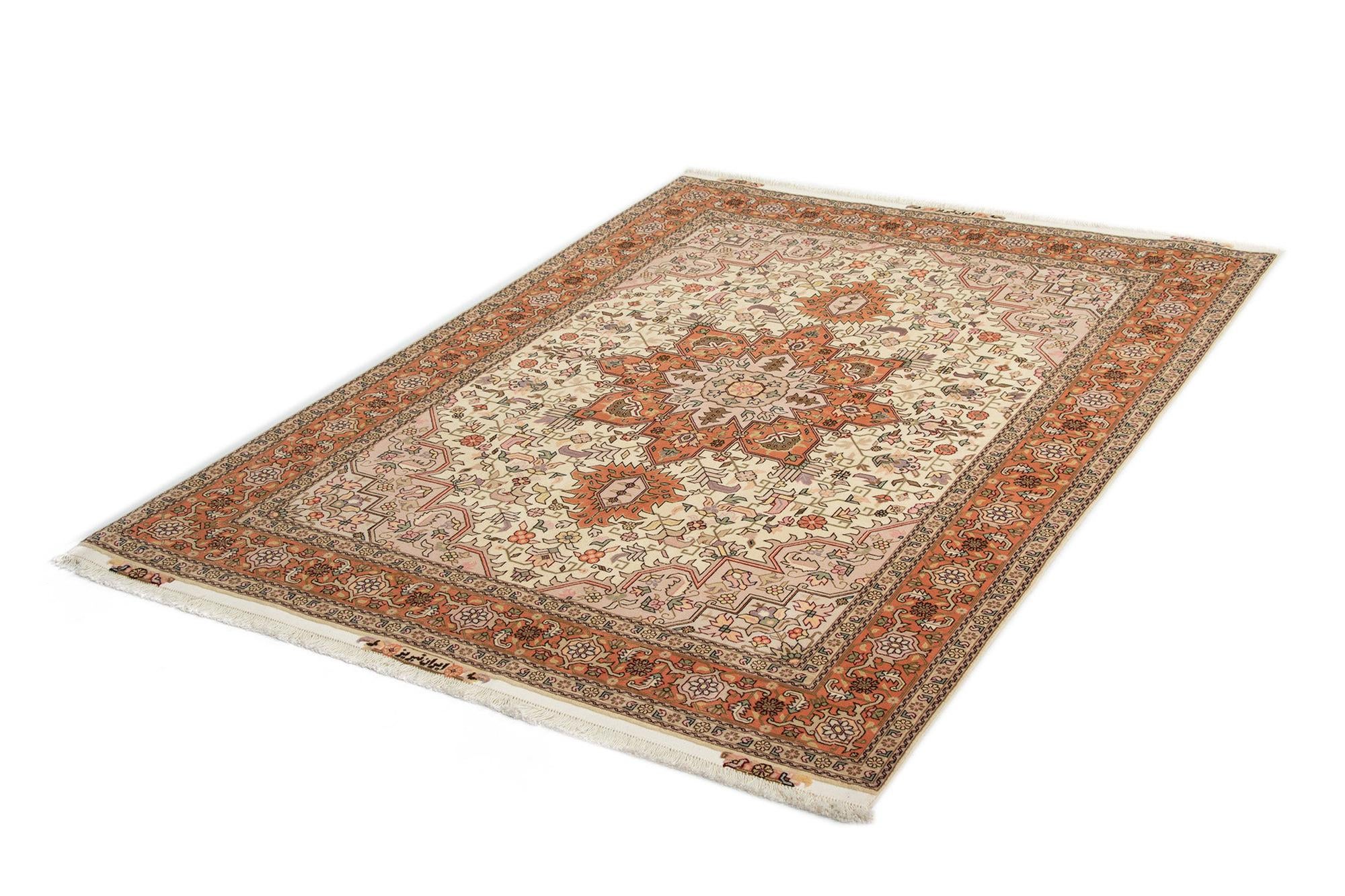 4' 11 x 6' 9 Tabriz Rug