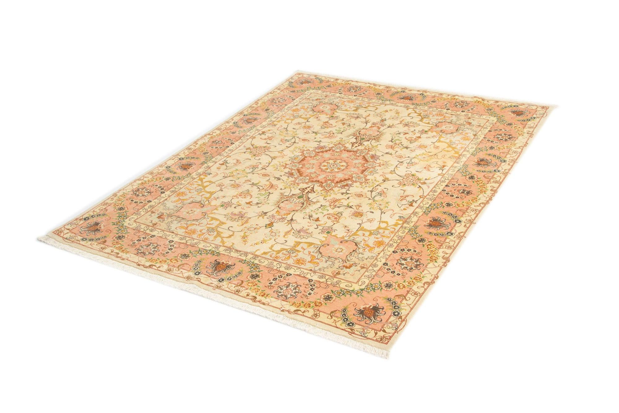 5' 1 x 6' 8 Tabriz Rug