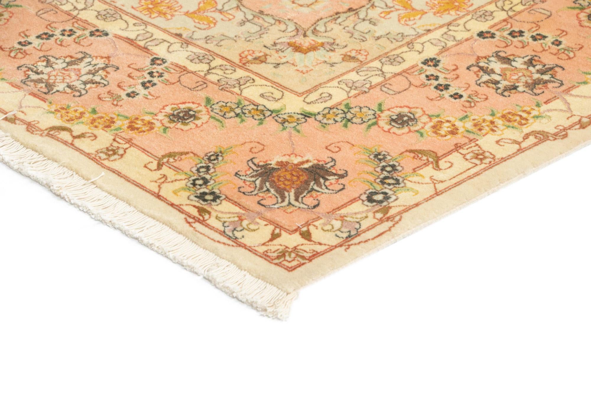 5' 1 x 6' 8 Tabriz Rug