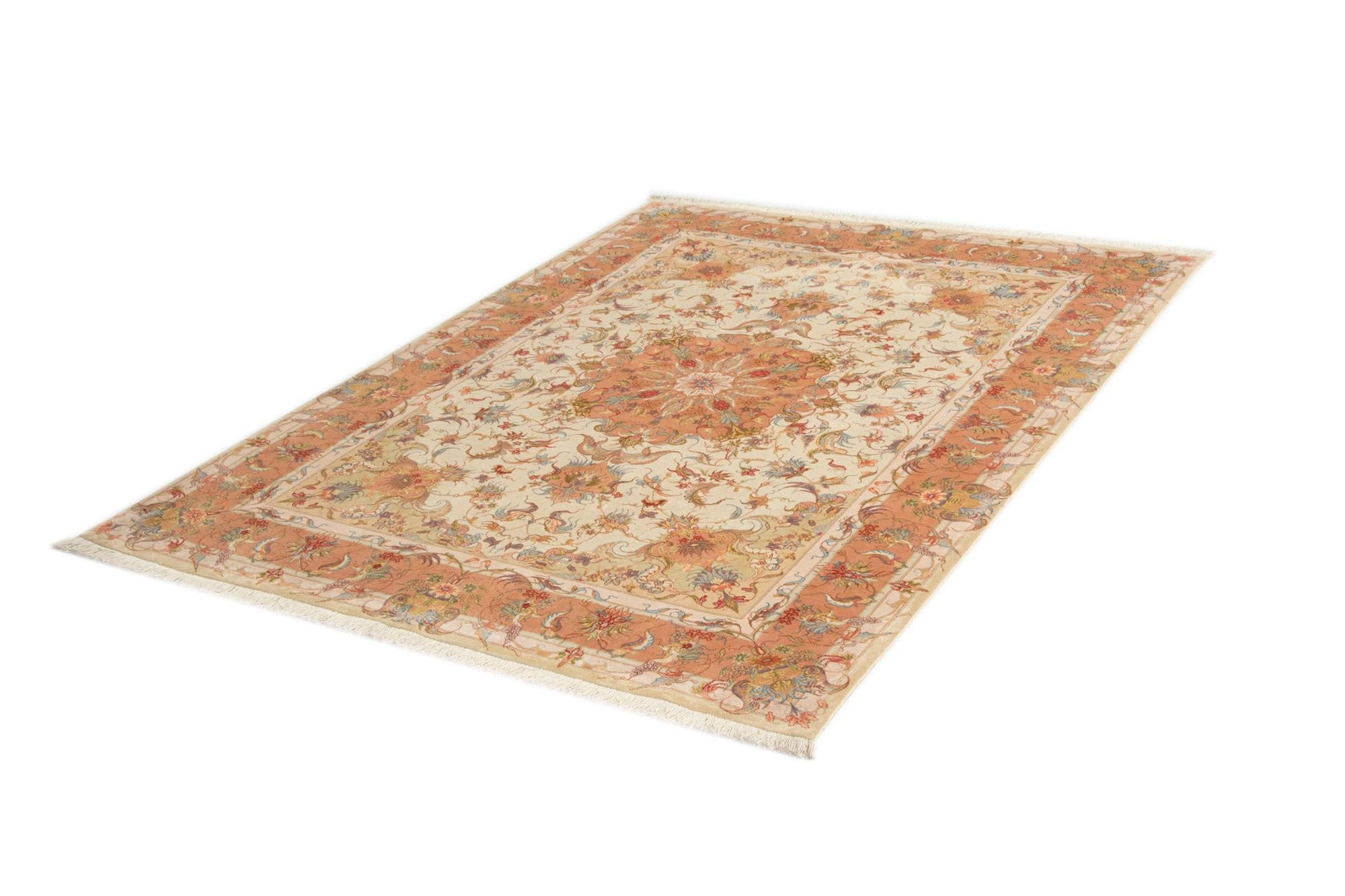 5' 1 x 6' 9 Tabriz Rug