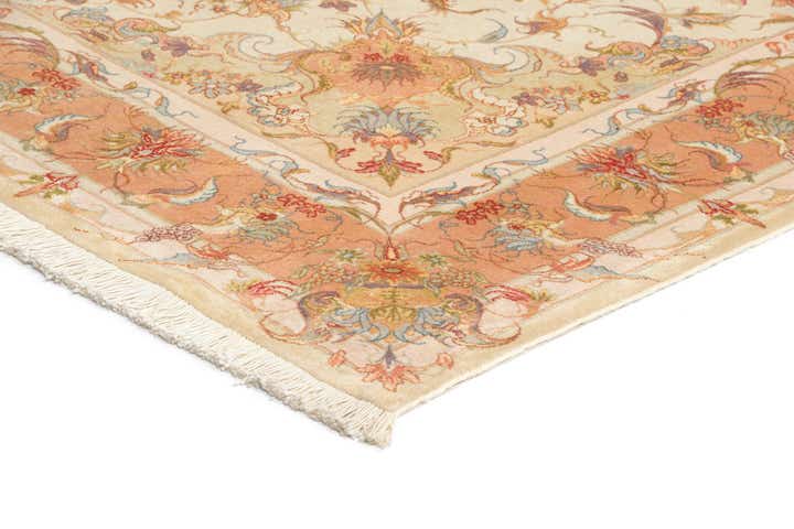 5' 1 x 6' 9 Tabriz Rug