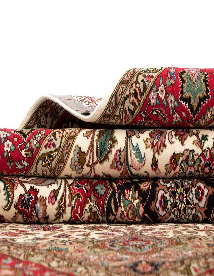 Detail image of 5' x 7' 1 Tabriz Rug