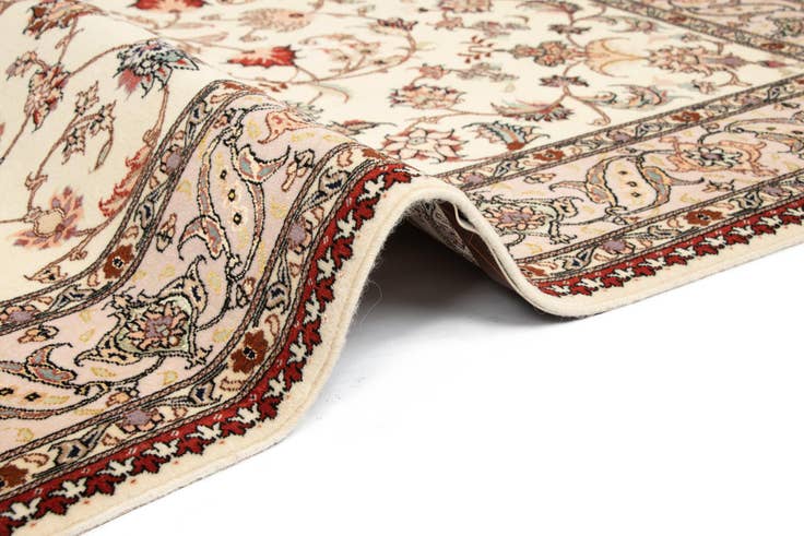 Detailansicht von 150cm x 190cm Tabriz Teppich