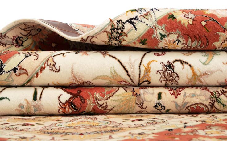 Detail image of 4' 10 x 6' 6 Tabriz Rug