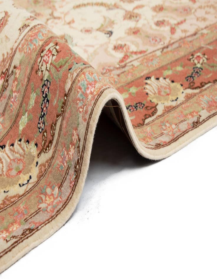 Detail image of 4' 11 x 7' 1 Tabriz Rug