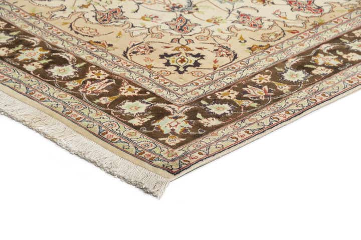 4' 11 x 6' 9 Tabriz Rug