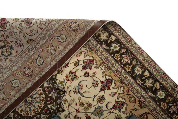 4' 11 x 6' 9 Tabriz Rug