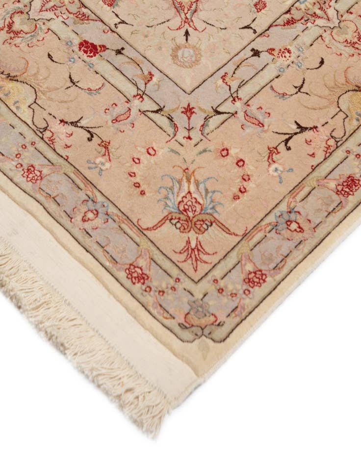 Detail image of 6' 7 x 10' 2 Tabriz Rug