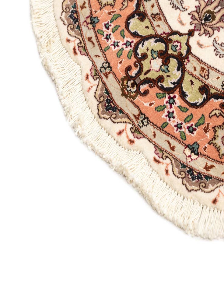 Detail image of 4' 5 x 6' 6 Tabriz Rug