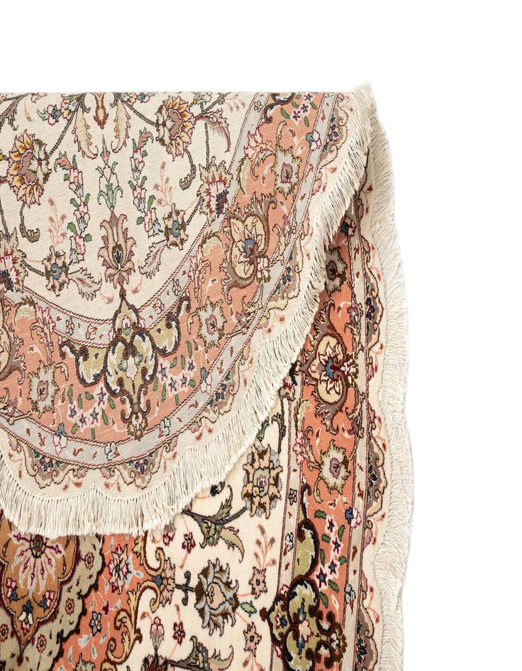 Detail image of 4' 5 x 6' 6 Tabriz Rug