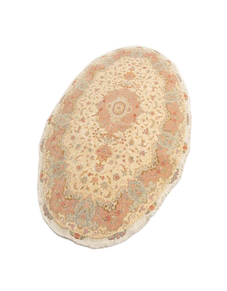 Detail image of 6' 9 x 10' Tabriz Rug