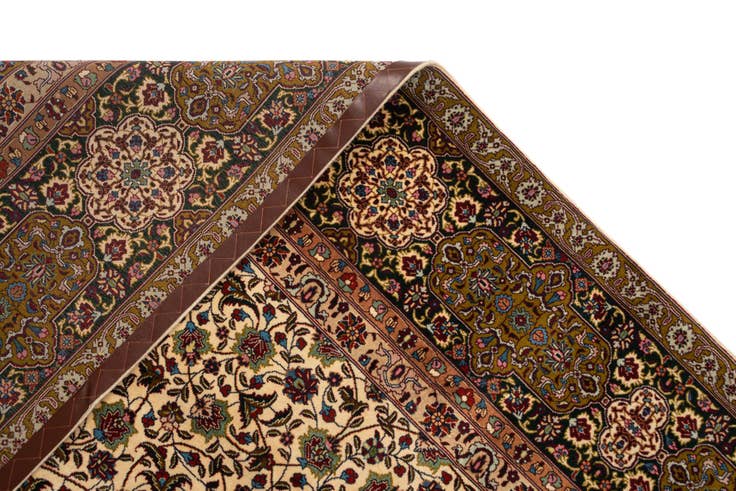 Detail image of 9' 9 x 13' 7 Tabriz Rug