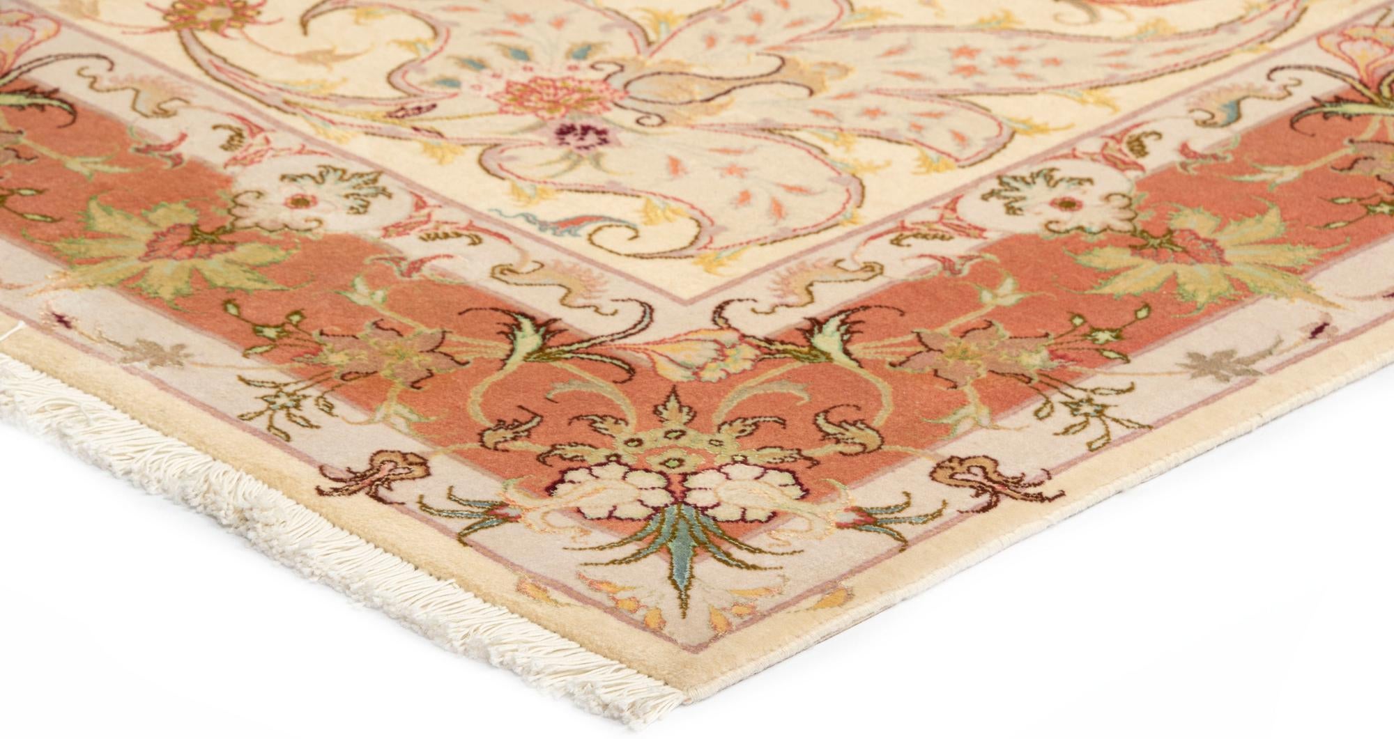 4' 8 x 6' 9 Tabriz Rug