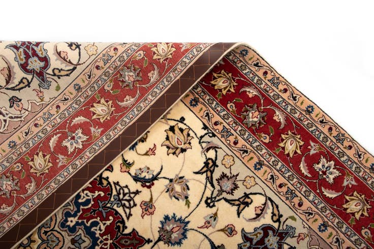 Detail image of 5' 1 x 6' 6 Tabriz Rug