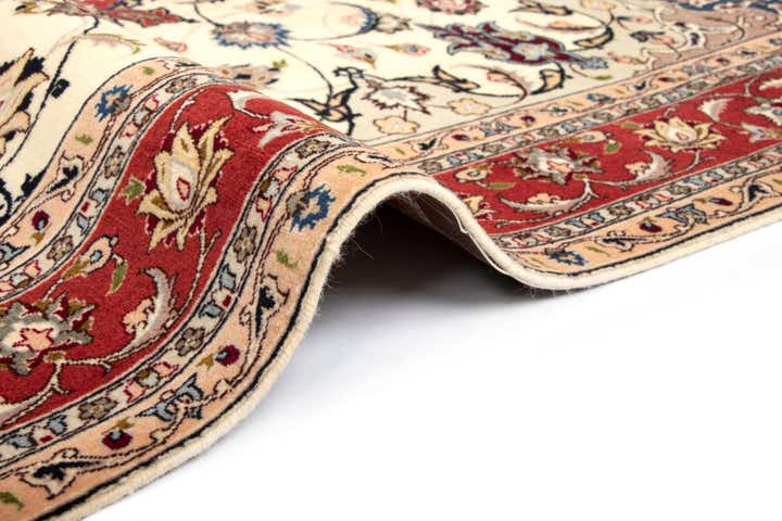 5' 1 x 6' 6 Tabriz Rug