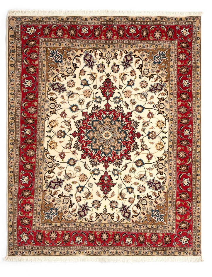 Detail image of 5' x 6' 6 Tabriz Rug