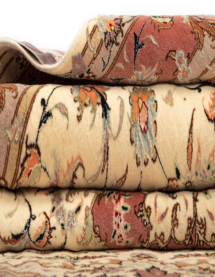 Detail image of 5' x 7' Tabriz Rug