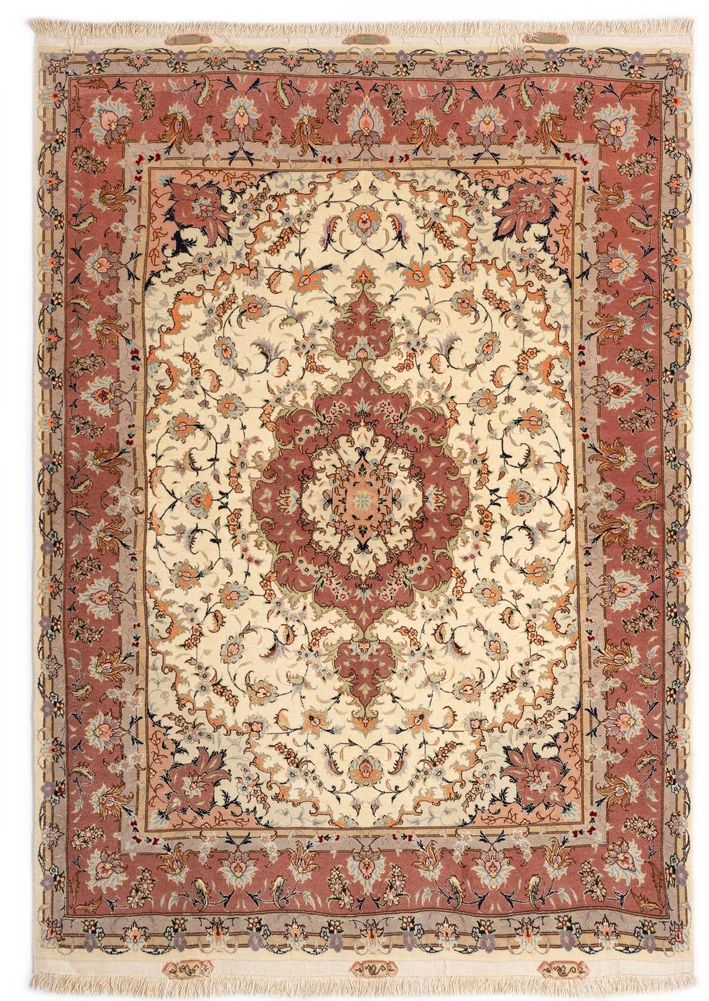 5' x 7' Tabriz Rug