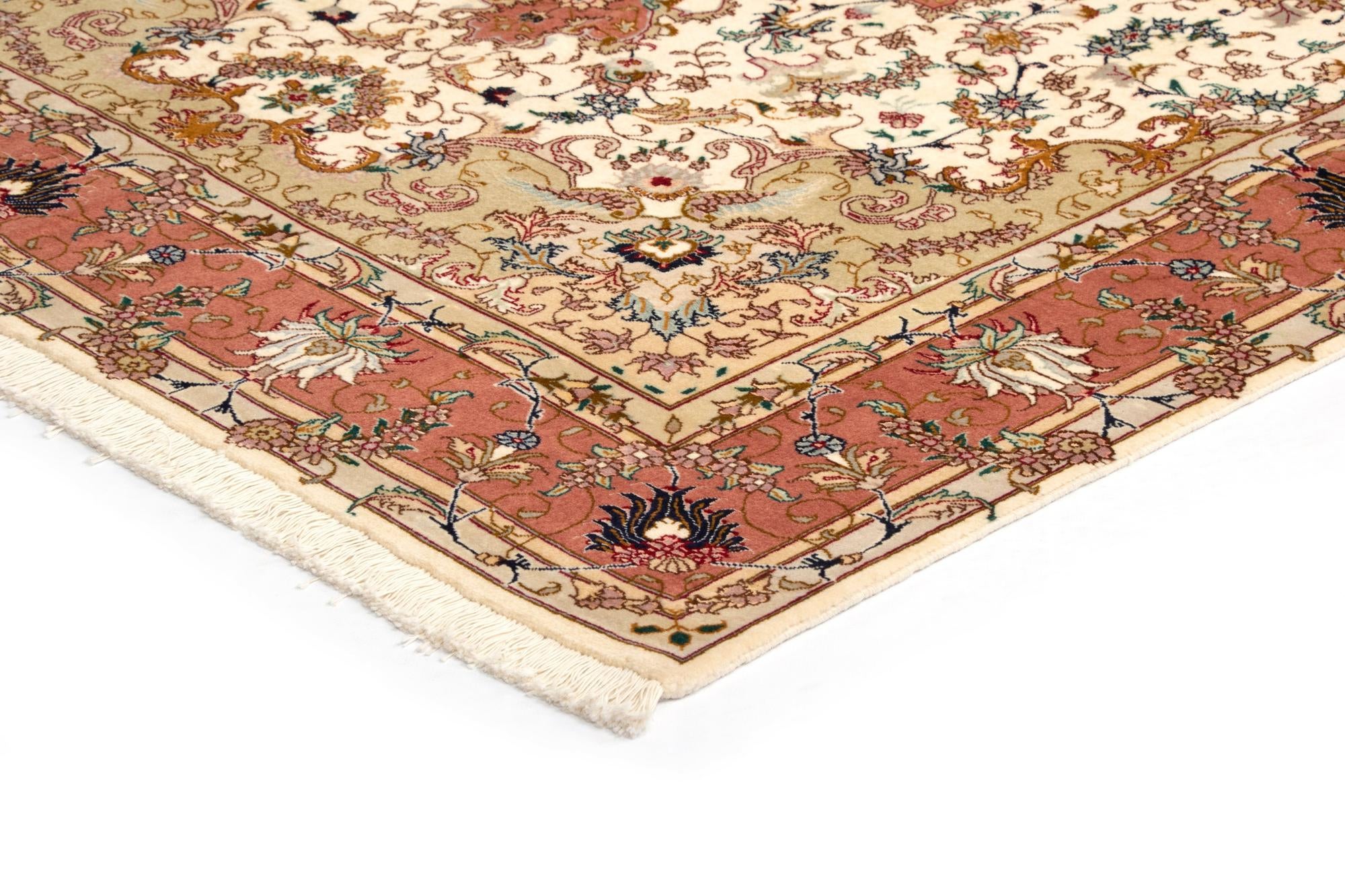 5' x 6' 9 Tabriz Rug