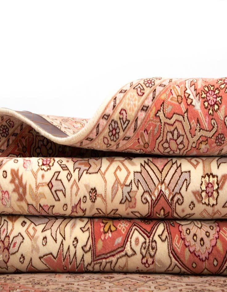 Detail image of 5' x 6' 7 Tabriz Rug