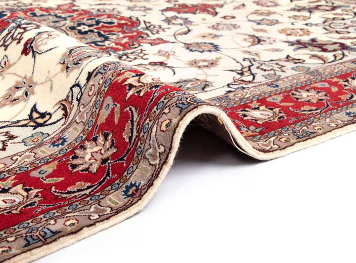 5' x 6' 11 Tabriz Rug