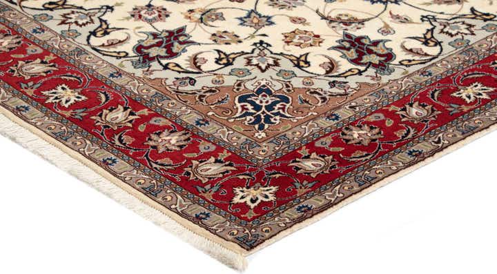 5' x 6' 11 Tabriz Rug