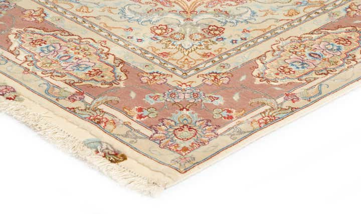 4' 11 x 6' 11 Tabriz Rug