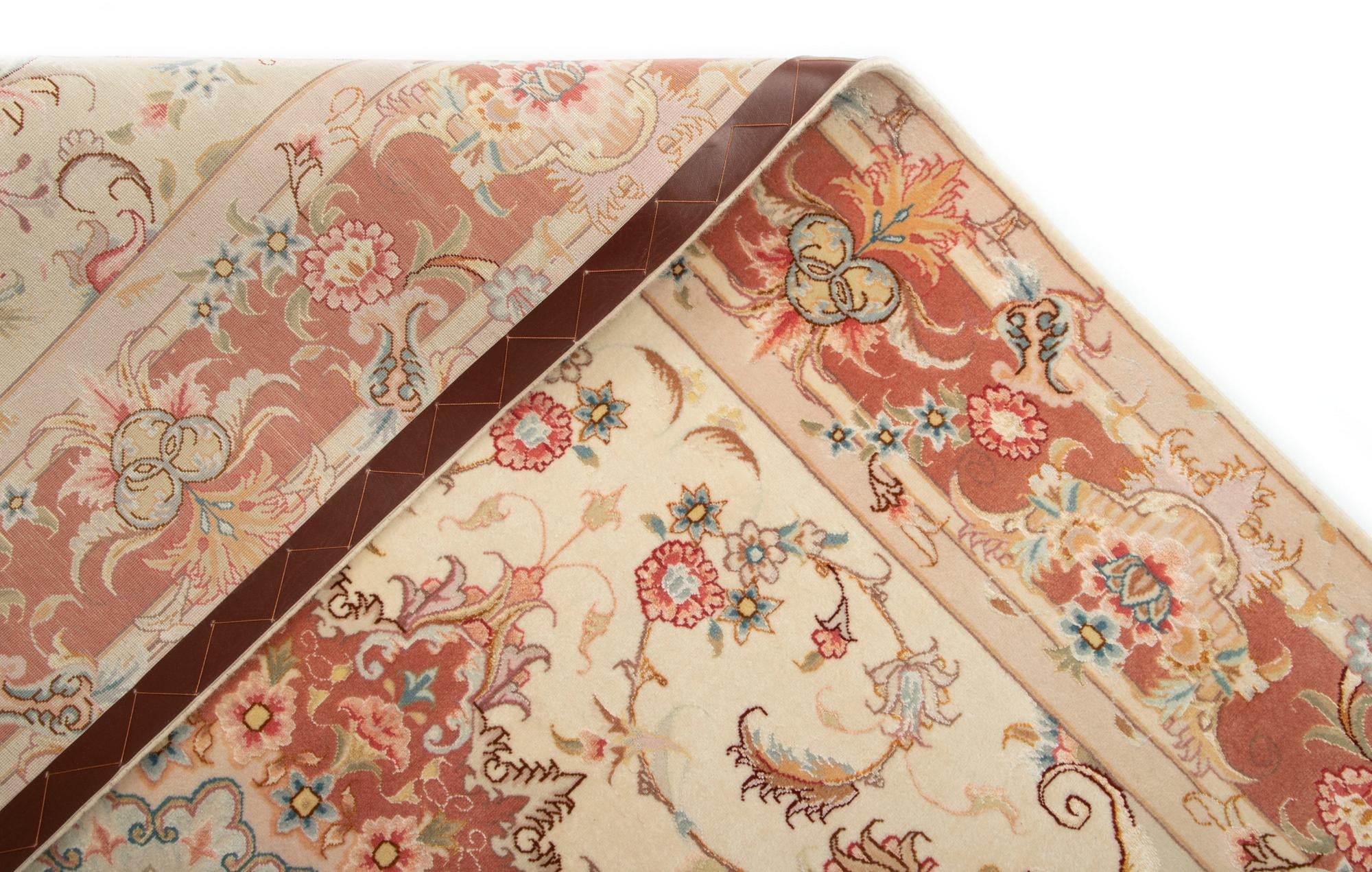 5' x 7' 1 Tabriz Rug