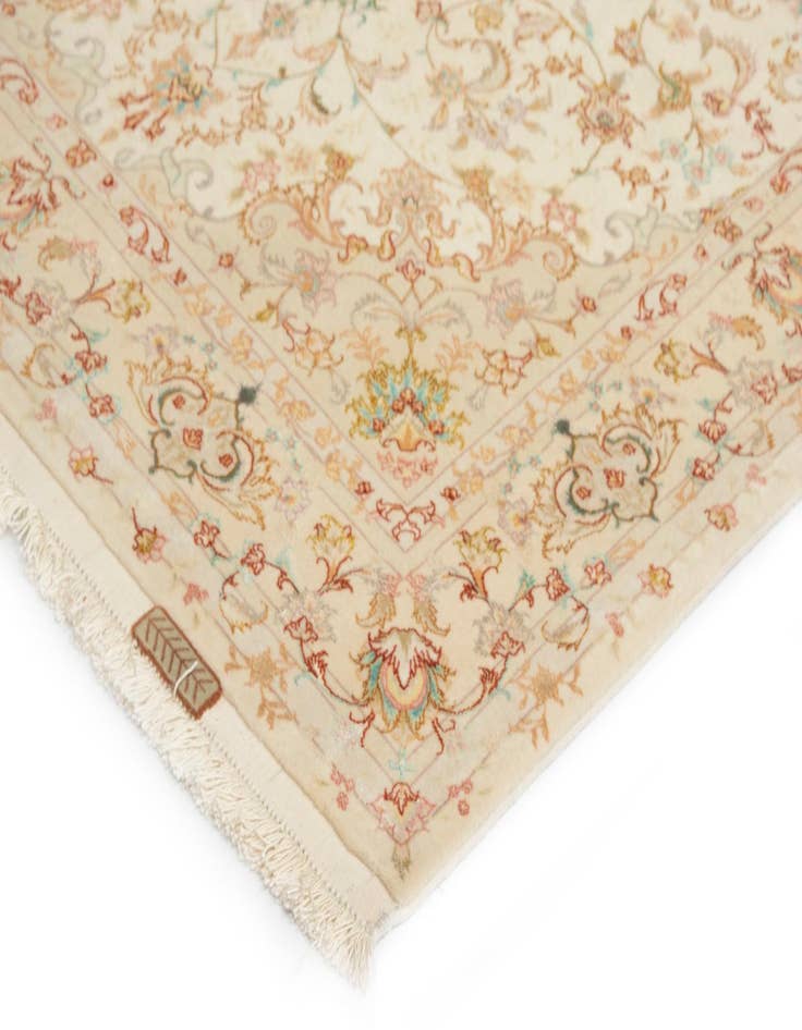 Detail image of 4' 11 x 7' Tabriz Rug