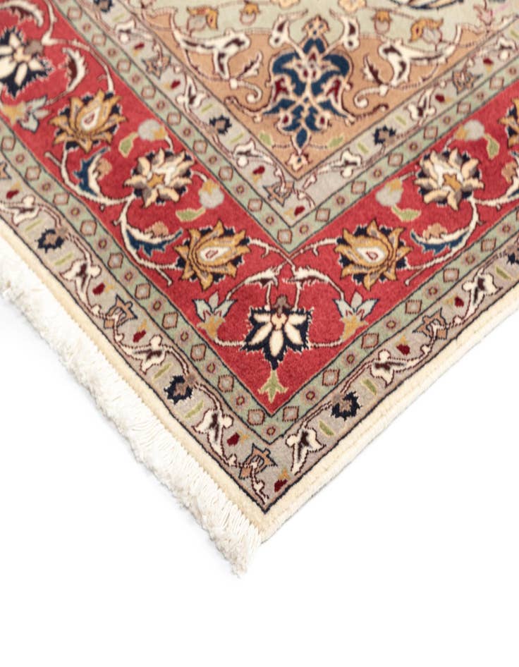 Detail image of 5' x 6' 9 Tabriz Rug