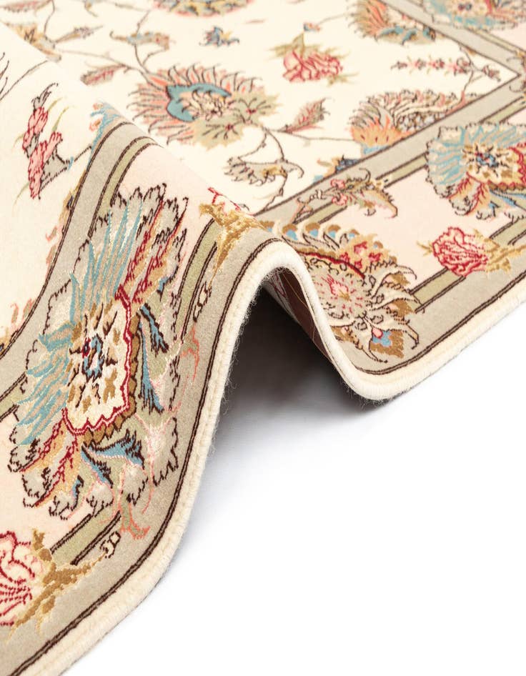 Detail image of 5' 1 x 6' 9 Tabriz Rug