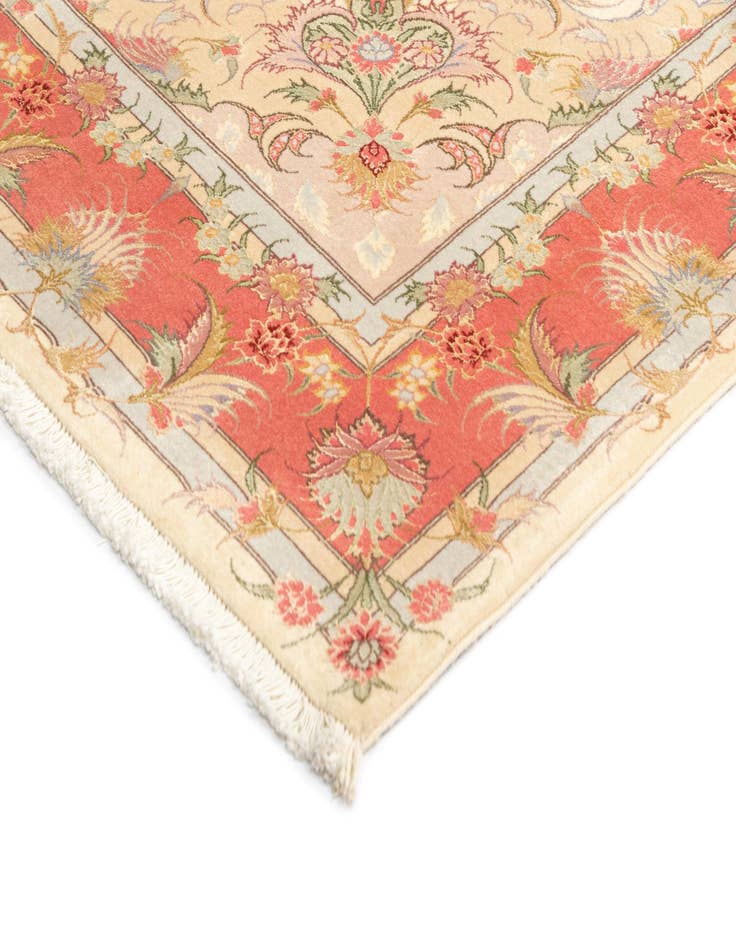 Detail image of 4' 11 x 6' 11 Tabriz Rug