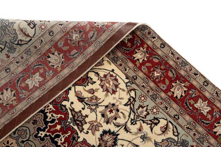 5' 1 x 6' 10 Tabriz Rug