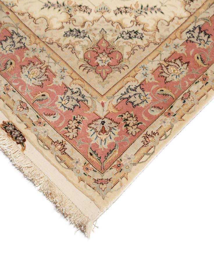 Detail image of 4' 11 x 6' 11 Tabriz Rug