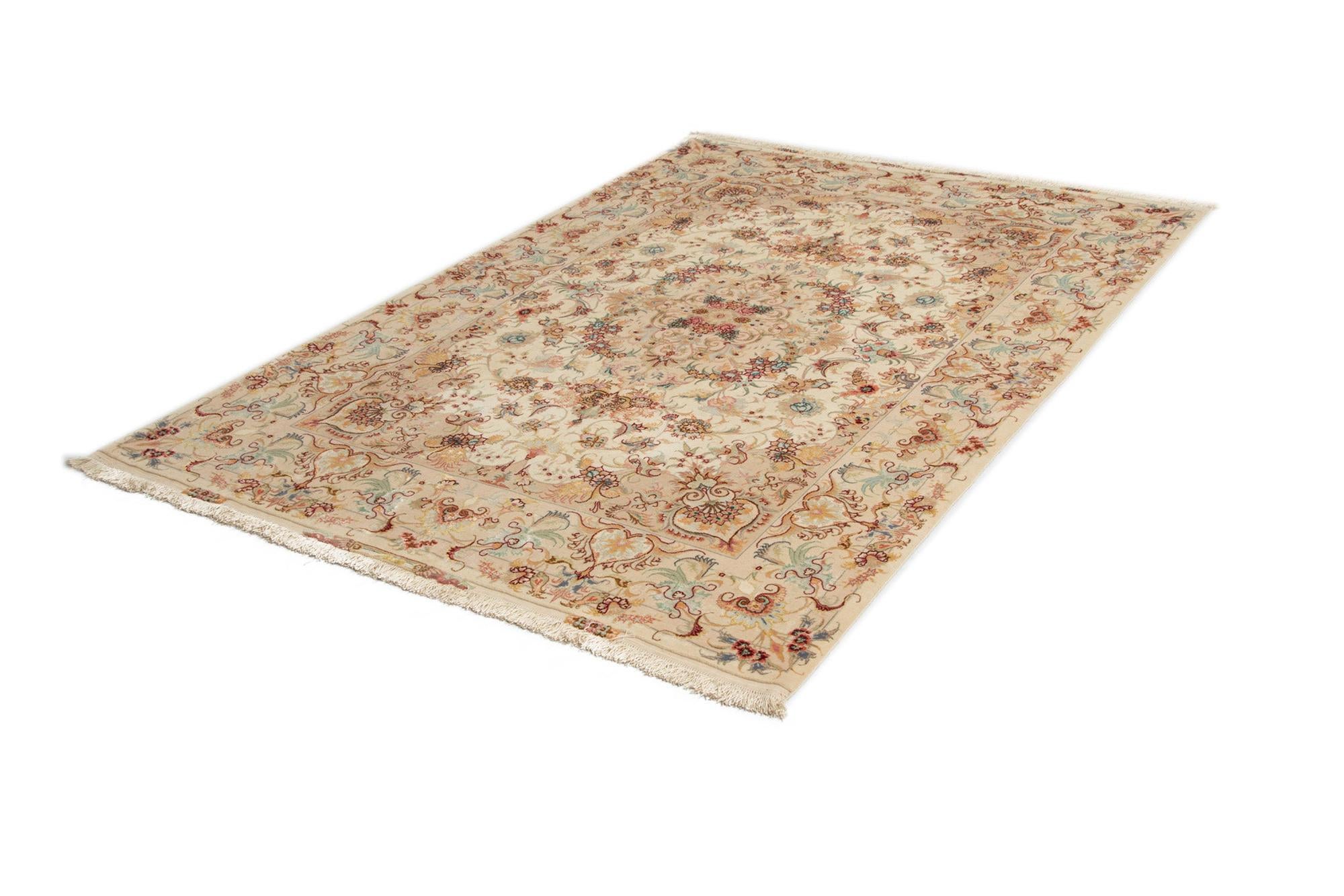 5' x 7' 1 Tabriz Rug